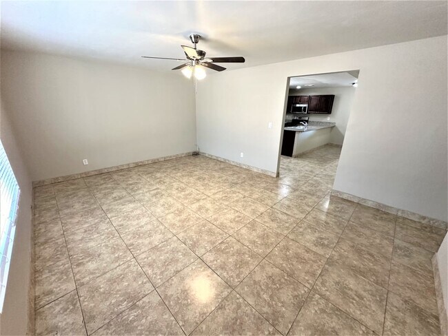 Foto del edificio - 2211 W Palo Verde Dr