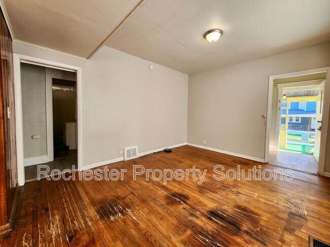Foto del edificio - 287 Reynolds St