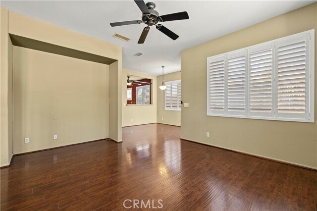 Foto del edificio - 1675 Tanglebush Ln