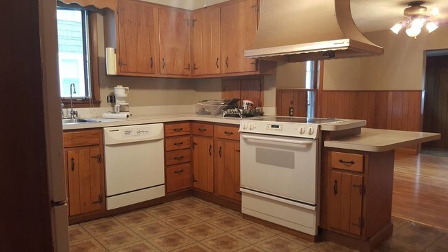 Building Photo - 3149 Jane St