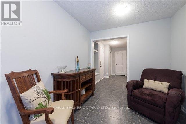 Building Photo - 987 Nadalin Heights