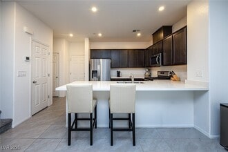 Building Photo - 1155 Tektite Ave