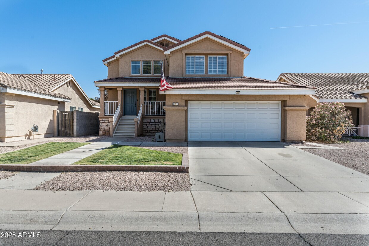Foto principal - 827 W Leah Ln