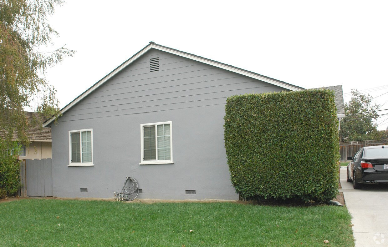 Foto del edificio - 930-932 Princess Anne Dr