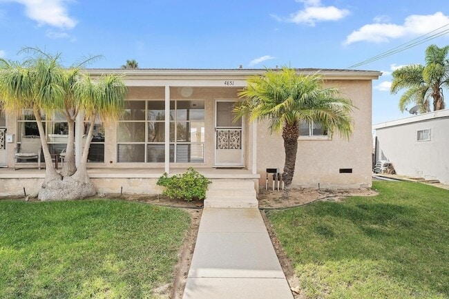 Building Photo - 4851 Iroquois Ave