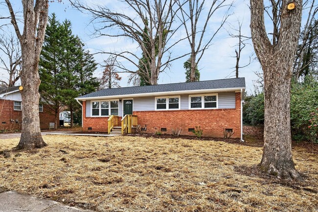 Building Photo - Newly Remodeled 3BD, 2BA Raleigh Home Near Downtown Raleigh and Interstates
