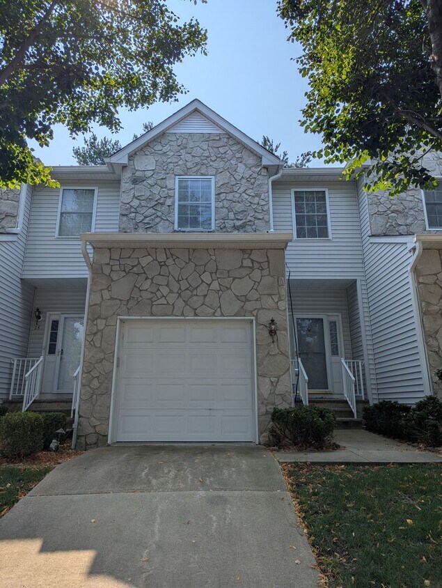 Foto principal - 14 Sand Hill Ct