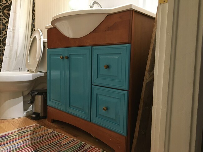 bathroom - 103 Old Fayetteville Rd