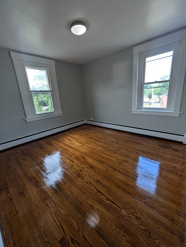 69 b St Unit 3, Hamden, CT 06517 Apartments in Hamden, CT