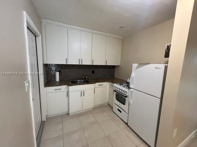 Building Photo - 4500 SW 67th Ave