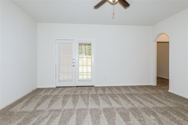 Building Photo - 26857 Steinbeck Dr