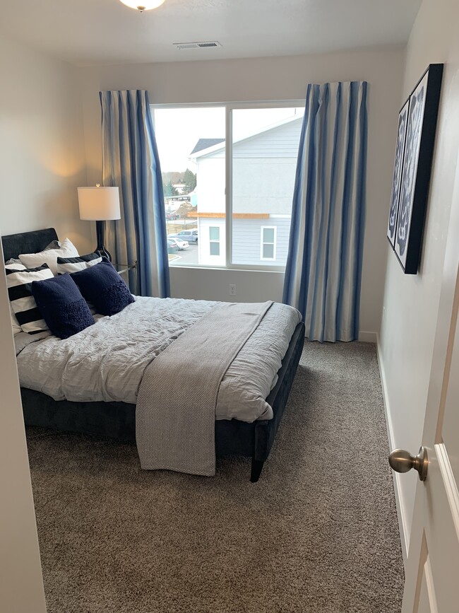 Bedroom - 533 W 1430 S