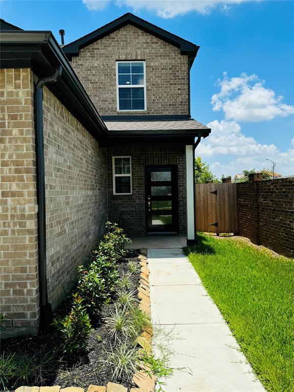 Foto del edificio - 23259 Spring Genesis Ln