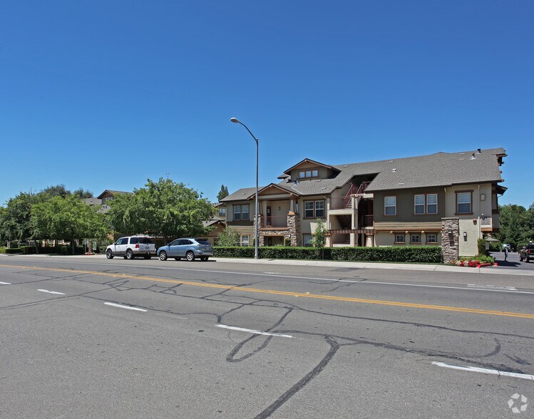 The Crest at Fair Oaks Rentals Fair Oaks, CA