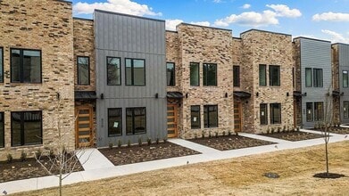 Building Photo - 4118 W Olive St