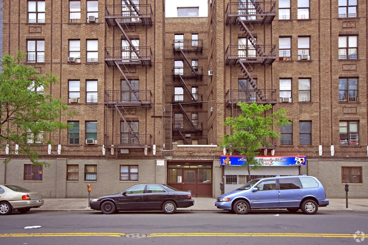 Foto del edificio - 295-307 Audubon Ave
