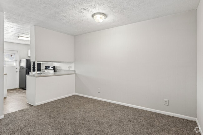 The Azalea 1BR, 1BA - 750SF - Dining Room - Highland Willows