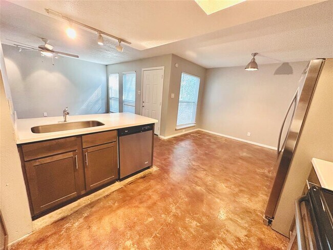 Foto del edificio - 3424 Willowrun Dr