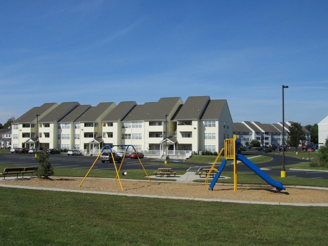 Foto principal - 400 Valley Dr