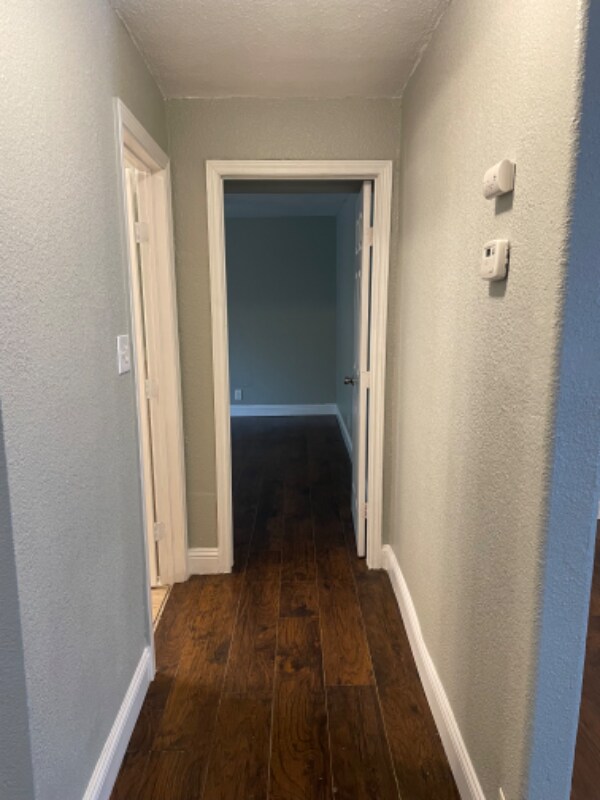 Building Photo - 1718 Commercial Ave