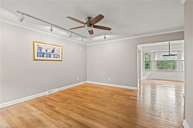 Foto del edificio - 1629 Ardsley St
