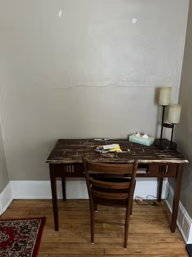 Great little workspace for catching up on emails - 1749 Wordsworth Ave