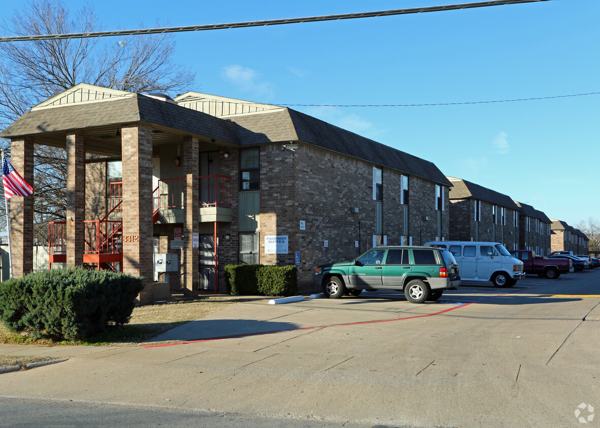 Building Photo - Fairway Apartments