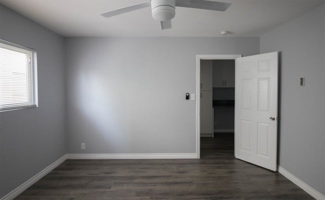 Building Photo - 1244 E 4th St