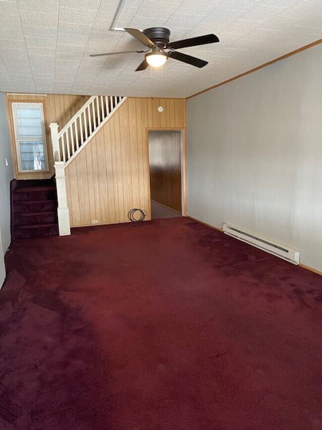 Building Photo - 3 br, 1 bath House - 337 PRESTON AVE