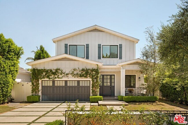 Building Photo - 4538 Camellia Ave