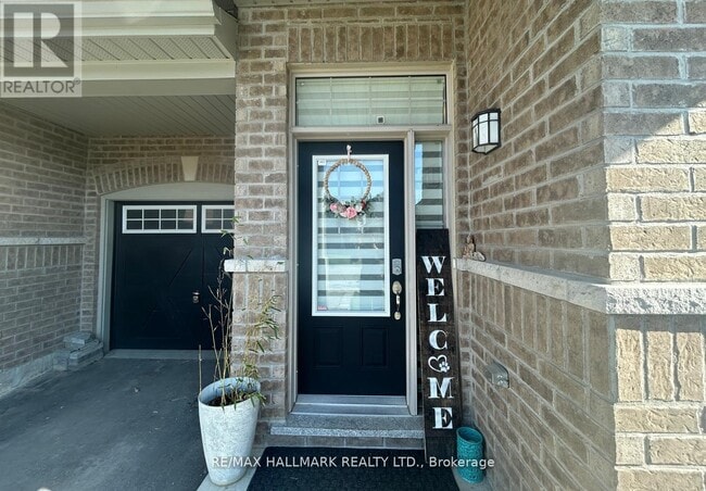 Building Photo - 10 Pearcey Cr