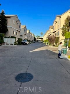 Foto principal - 9301 Shirley Ave