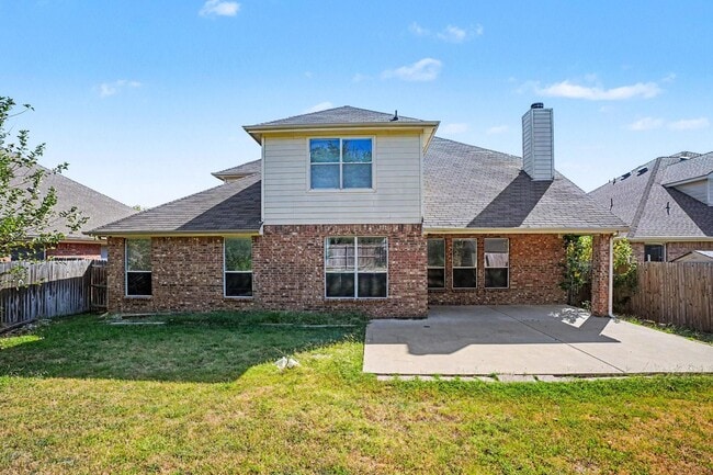 Building Photo - 3023 Riverwood Ln