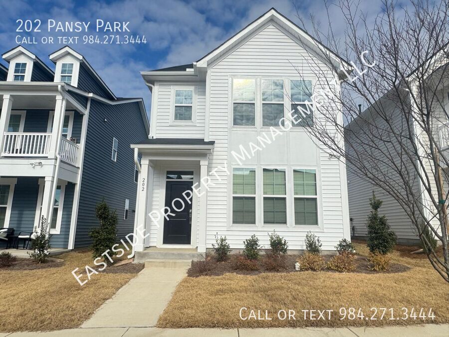 Primary Photo - Immaculate BRAND NEW Single-family house i...