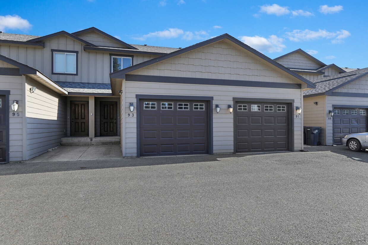Primary Photo - 153 S Alki Ln