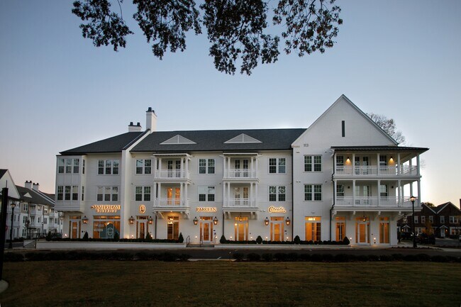WTD al atardecer - The Water Tower District at Schilling Farms