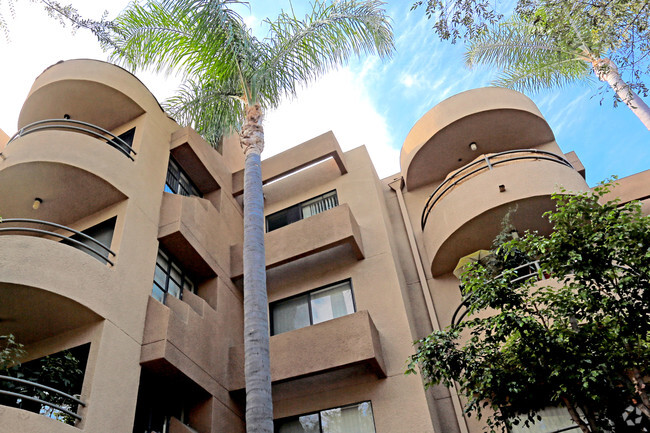 Bixby Knolls Apartments Long Beach