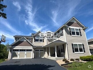 Building Photo - 5915 Terraceview Ln N