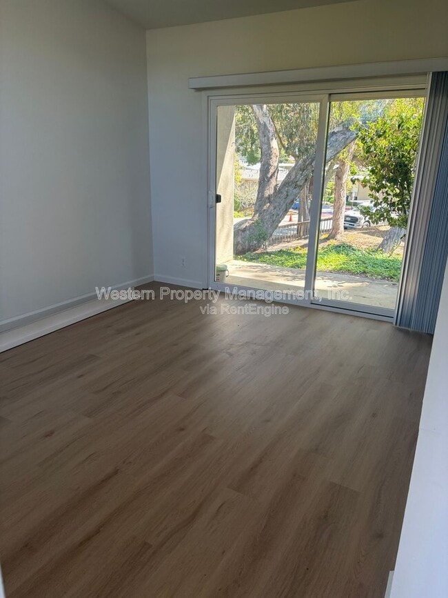 Interior Photo - Six Hundred Park Avenue