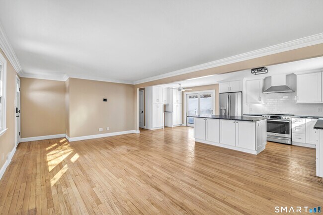 Foto del edificio - 139 Walnut Tree Hill Rd