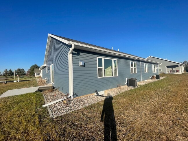 Building Photo - 1005 Morning Star Ln