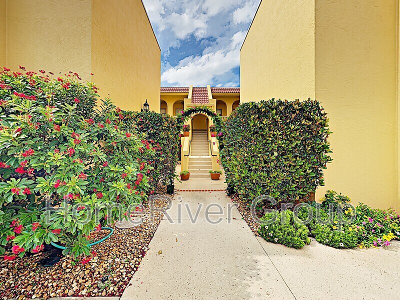 Foto principal - 1501 Minutemen Causeway