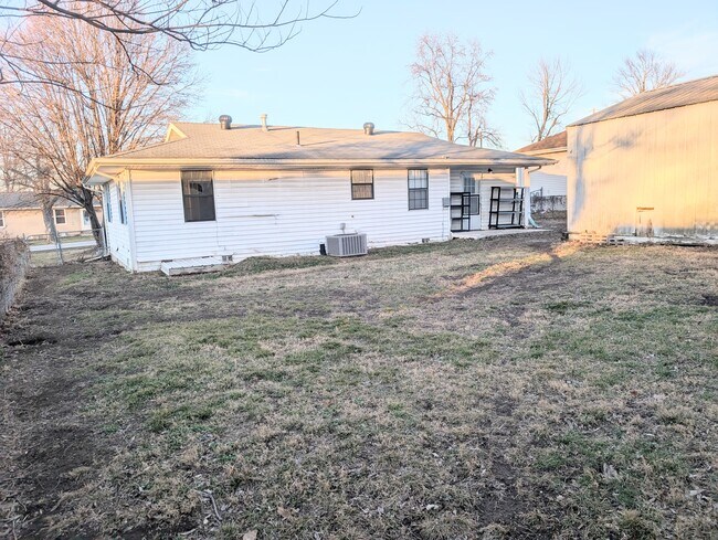 Foto del edificio - 200 E Jean St