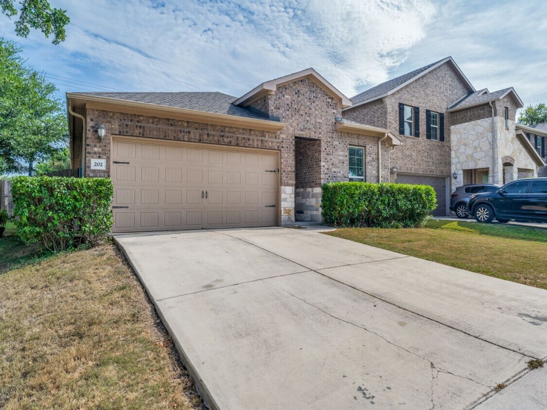 Foto principal - Great Buda Location One Story 3 bedroom wi...