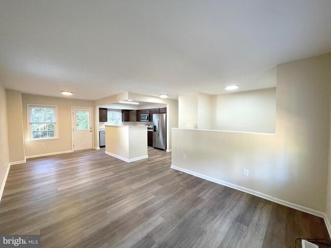 Building Photo - 2060 Peace Ct