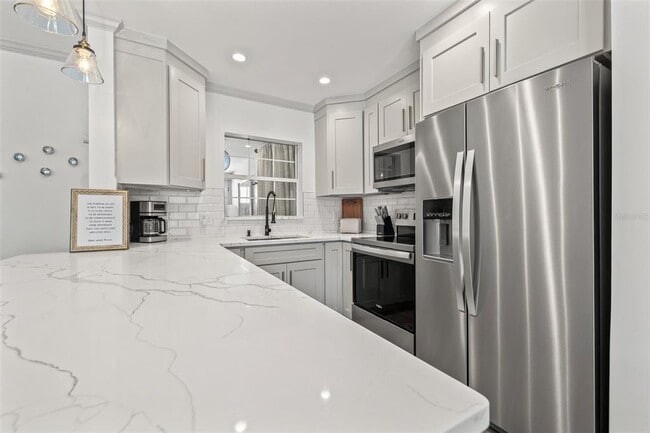 Building Photo - 11225 2nd St E