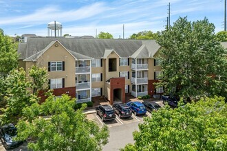 Building Photo - 340 N Donahue Dr