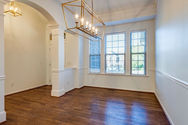 Foto del edificio - 1355 Sweetwater Dr