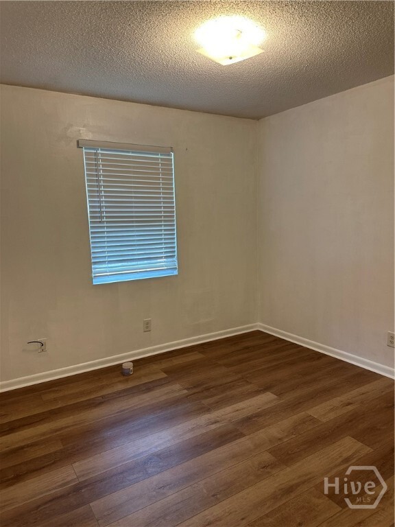 Building Photo - 609 Caines Rd