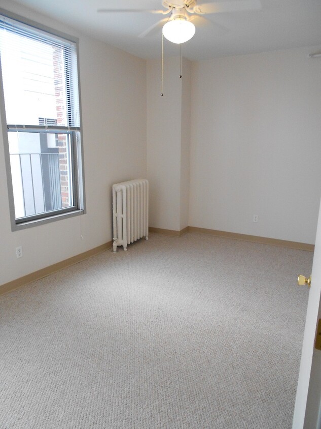 Building Photo - 28 Haviland St